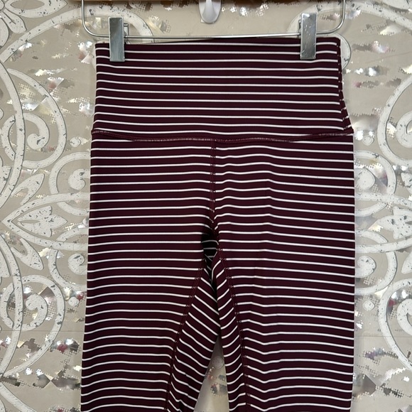 LULULEMON Maroon White Striped Luxtreme Wunder Under Crop Leggings 4 - Picture 3 of 7